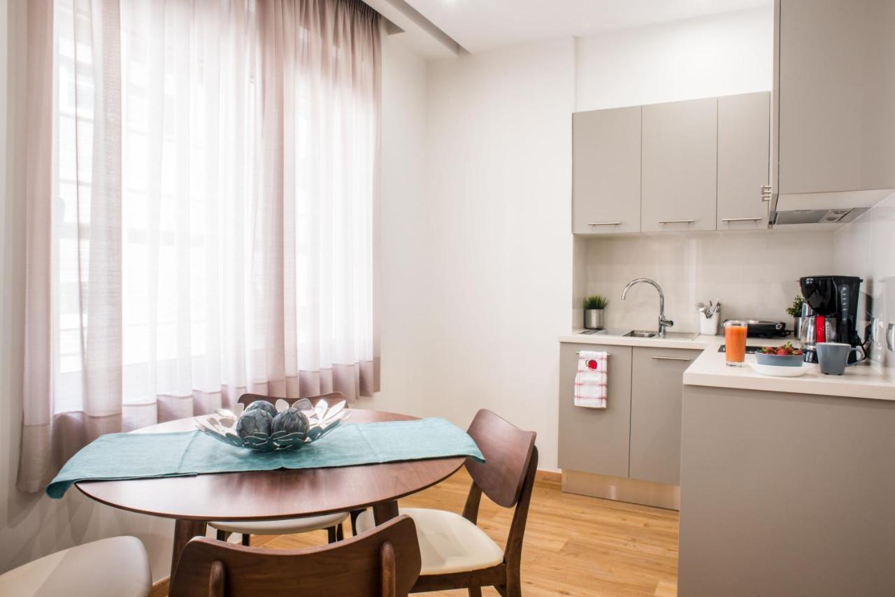 A23 Sunny & Cosy Suite With Balcony Near Parthenon Athen Eksteriør billede